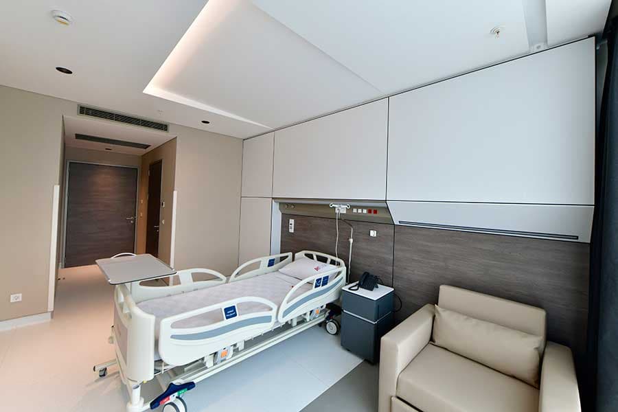 Standard patient room — modern minimalist design